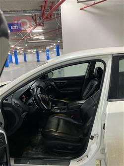 نيسان ألتيما